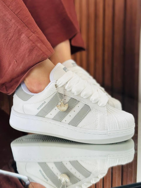 Tênis Adidas Superstar XLG 