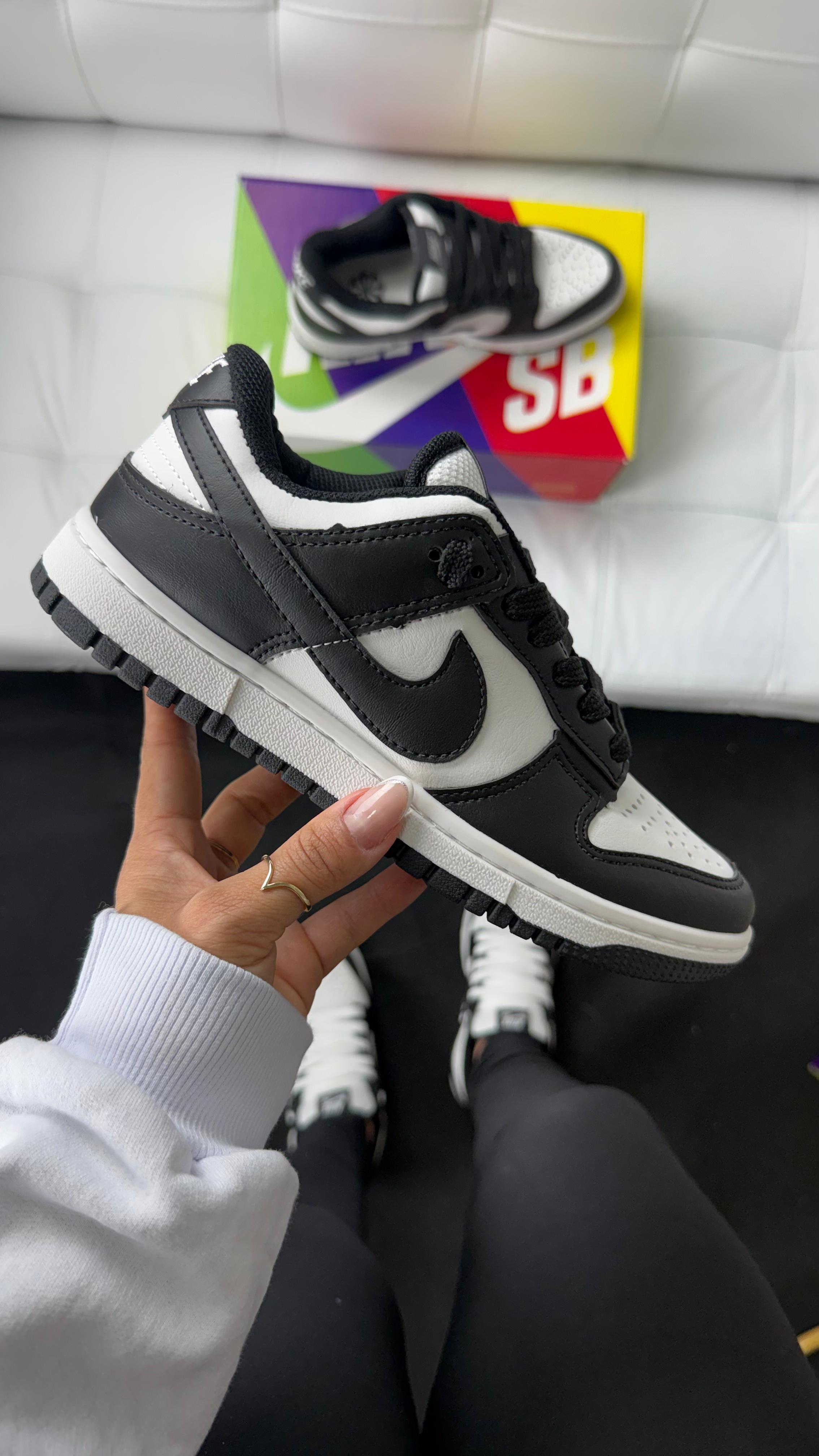 Tênis Nike SB Dunk Low "Panda" - Masculino