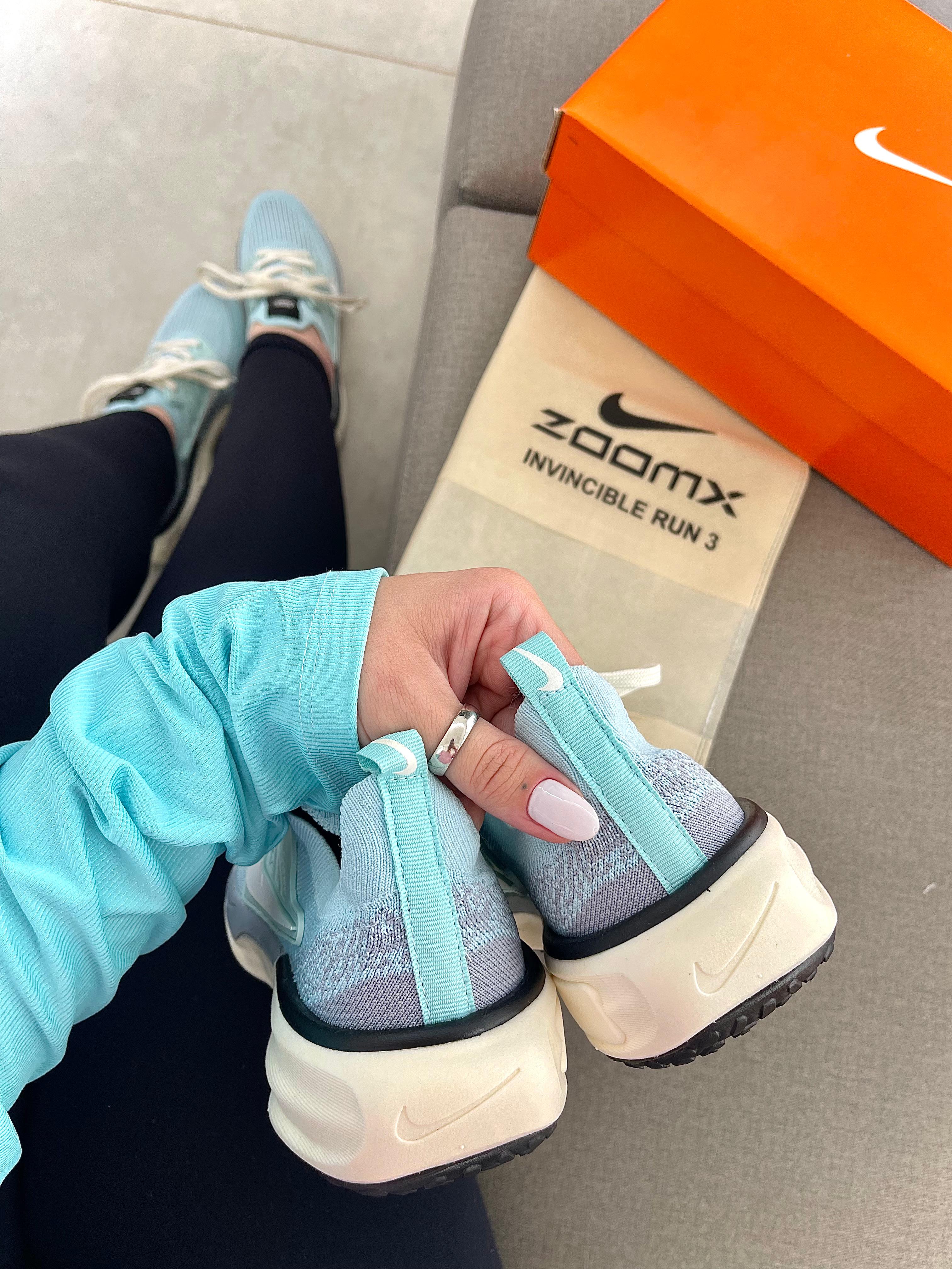 Tênis Nike, modelo ZoomX Invincible 3