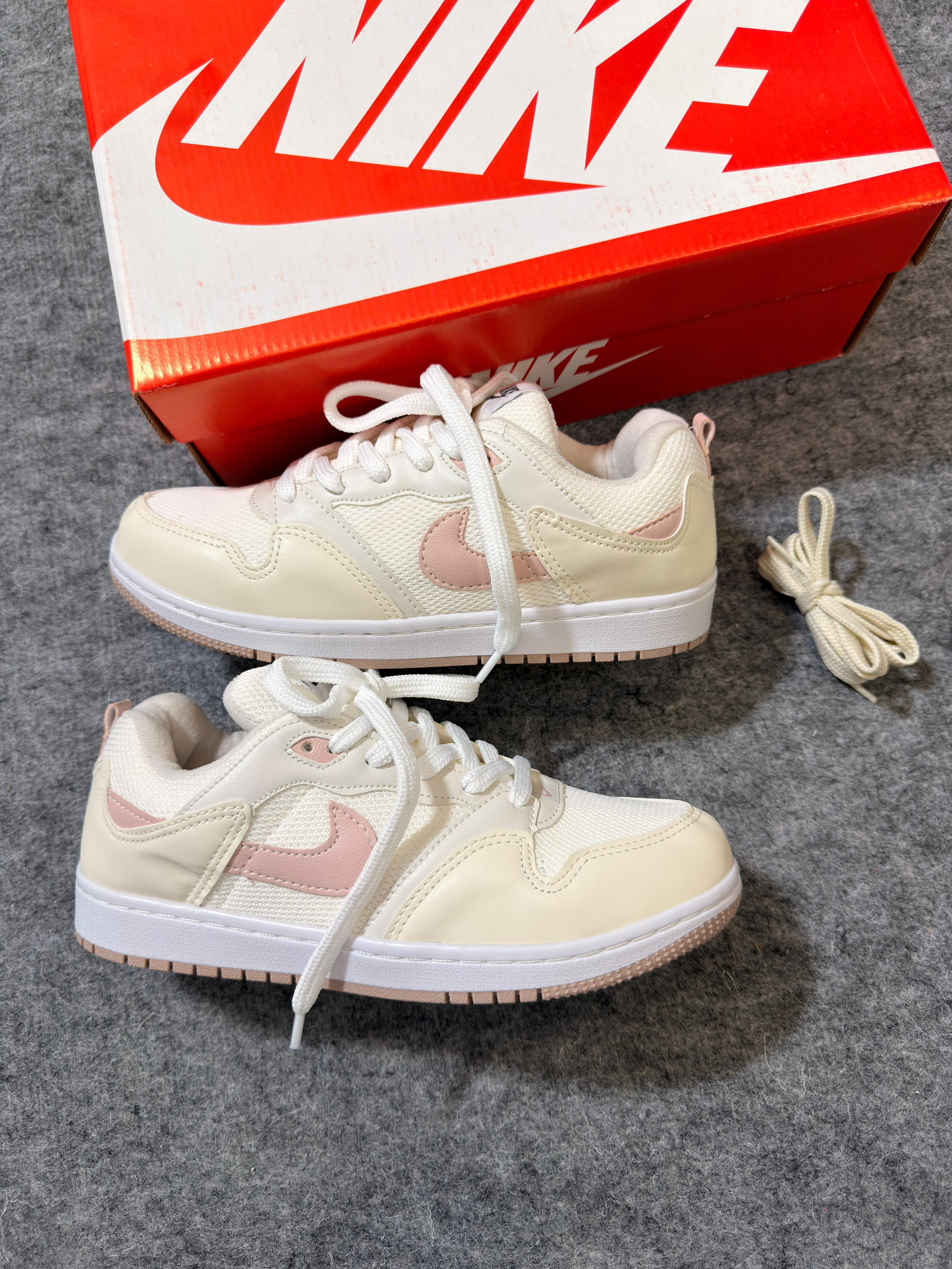 Tênis Nike SB - Modelo Mari 